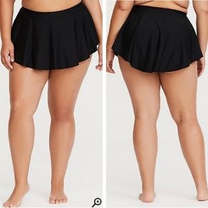 *ISO*torrid High low swim skirt 00